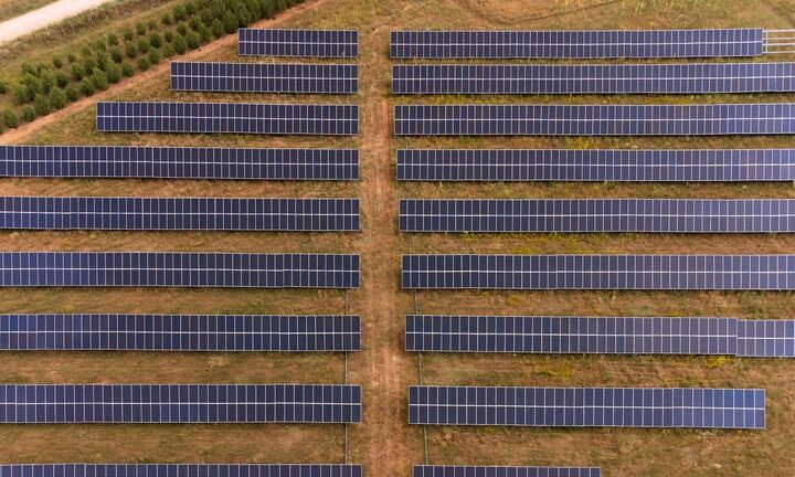   Η EDP εξασφαλίζει τη μεγαλύτερη συνεργασία κατανεμημένης ηλιακής ενέργειας με έργα έως και 100MWp