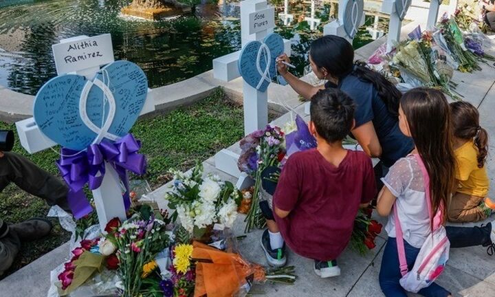 «Κάντε κάτι»: η δραματική έκκληση της γιαγιάς μιας 10χρονης που σκοτώθηκε στη σφαγή στο Τέξας