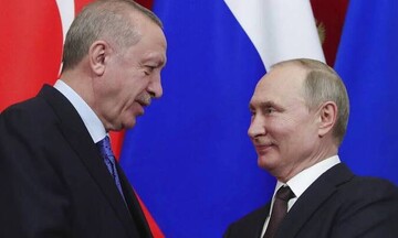 Η Μόσχα έτοιμη να συνεργαστεί με την Άγκυρα για την ελεύθερη διαμετακόμιση αγαθών στη Μαύρη Θάλασσα
