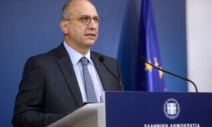 Οικονόμου: Αναμορφώνεται ο καθορισμός των προσόντων διορισμού στους φορείς του δημόσιου τομέα