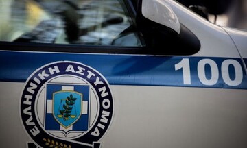 Συνελήφθη γνωστός τράπερ στο Μπουρνάζι για οπλοκατοχή