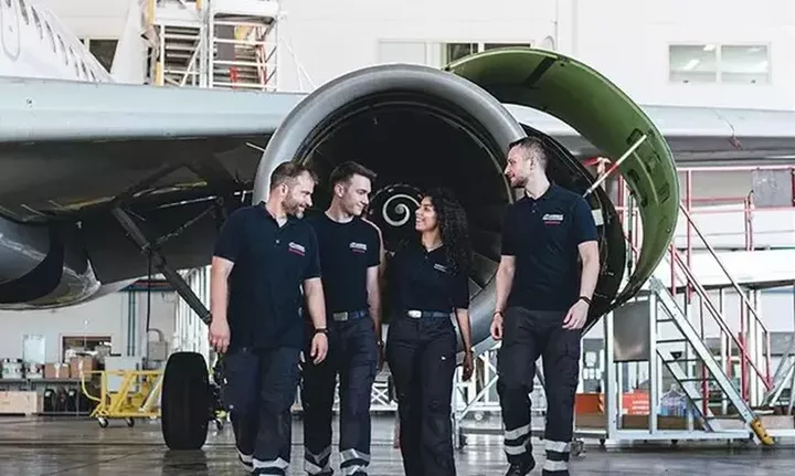 Aegean-Υποτροφίες: Εκπαίδευση κι άμεση επαγγελματική αποκατάσταση για 40 νέους μηχανικούς αεροσκαφών