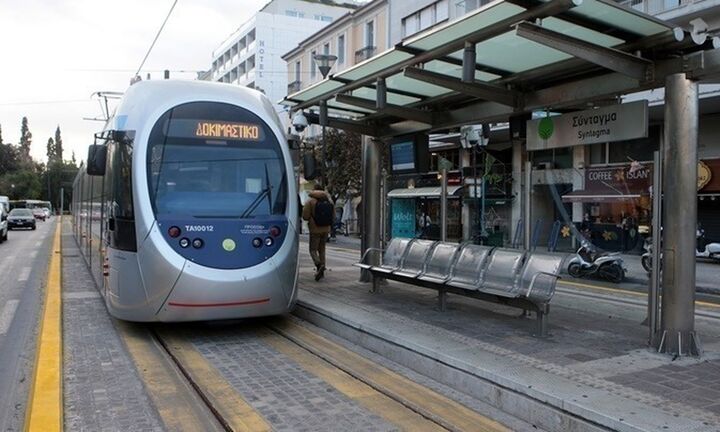 Τραμ: Επανέρχεται Παρασκευή και Σάββατο η επέκταση του ωραρίου λειτουργίας
