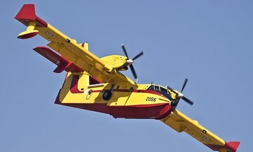 Στην Αλβανία ελληνικό Canadair για την κατάσβεση πυρκαγιάς στο νησί Σάσων