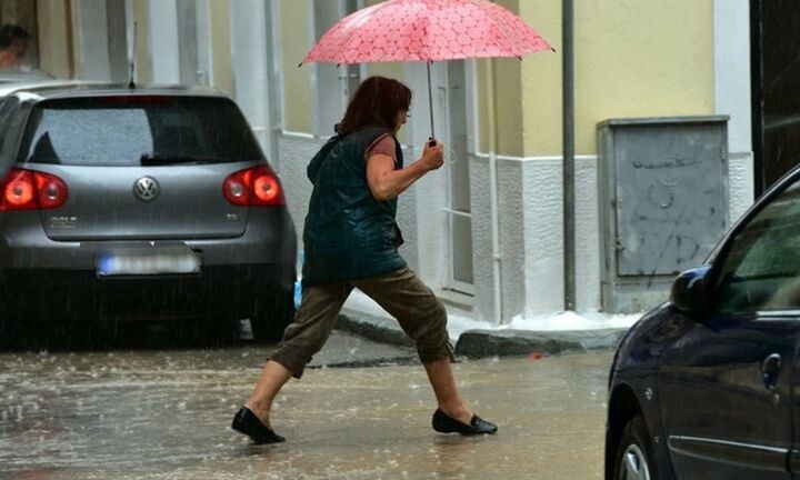 Τοπικές βροχές και καταιγίδες σε πολλές περιοχές της χώρας