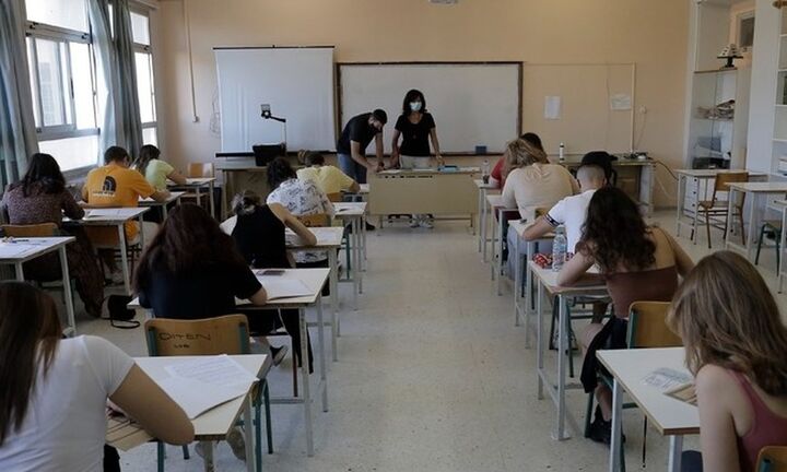Πανελλαδικές Εξετάσεις: «Βατά» τα θέματα σε Λατινικά, Χημεία, Πληροφορική