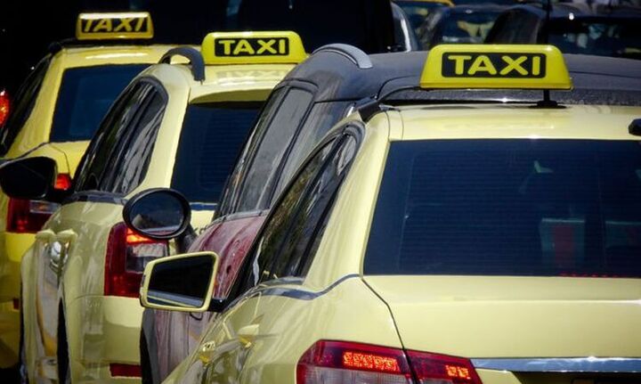 Ανακοινώθηκε η αύξηση στα κόμιστρα των ταξί - Στα τέσσερα ευρώ η ελάχιστη διαδρομή
