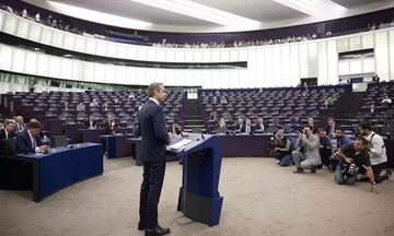 Κυρ. Μητσοτάκης: Τι απάντησε σε ερωτήσεις ευρωβουλευτών για τα «puhbacks» σε βάρος μεταναστών