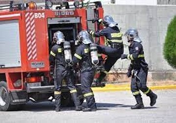 Κυκλοφοριακές ρυθμίσεις στην περιοχή της Αναβύσσου λόγω της πυρκαγιάς στη Φέριζα Σαρωνικού