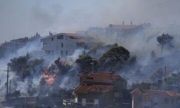 Αυτά είναι τα 12 μέτρα στήριξης των πυρόπληκτων της Πεντέλης