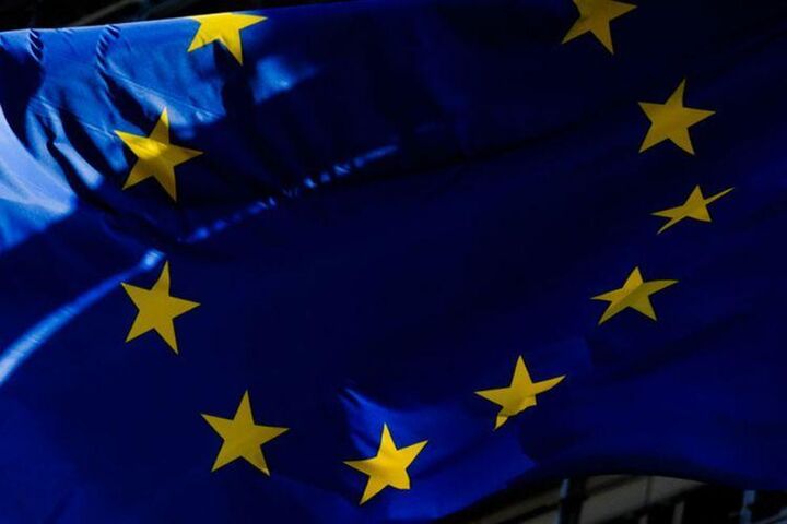 PMI: Η μεταποιητική δραστηριότητα στην ευρωζώνη συρρικνώθηκε τον Ιούλιο