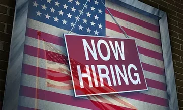 Μέιωση της ανεργίας στις ΗΠΑ μετριάζει την ανησυχία για ύφεση