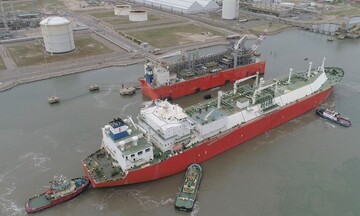 Ανάσα για την Ευρώπη οι δυο πλωτοί σταθμοί LNG