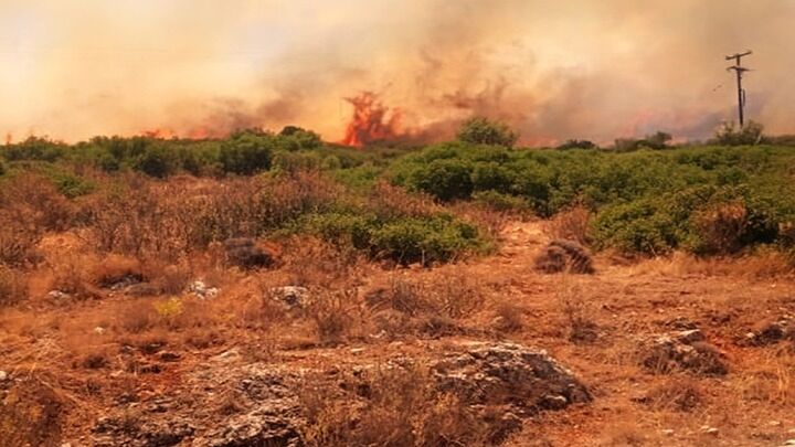 Υψηλός κίνδυνος πυρκαγιάς για Δωδεκάνησα, Χανιά, Λασίθι, Μεσσηνία, Λακωνία, Κύθηρα