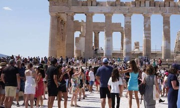 Ελληνικός Τουρισμός: Αύξηση των ταξιδιωτικών εισπράξεων σε σχέση με τον Ιούνιο του 2019