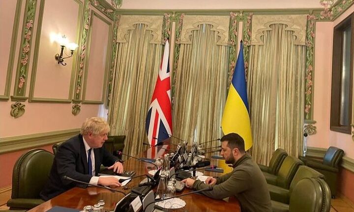 Μπ. Τζόνσον - Αιφνιδιαστική επίσκεψη στο Κίεβο: «Δεν είναι κατάλληλη στιγμή για διαπραγματεύσεις»