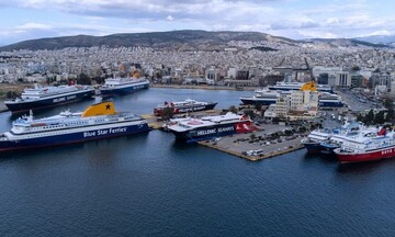  Αποκατάσταση ακτοπλοϊκών συγκοινωνιών από το λιμάνι του Πειραιά