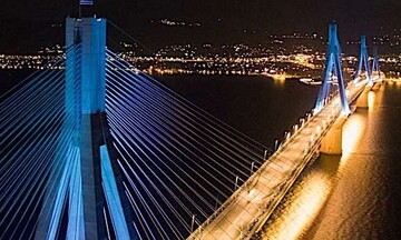 Αναστολή τακτικού διακοσμητικού φωτισμού στη Γέφυρα «Χαρίλαος Τρικούπης» τα Σαββατόβραδα