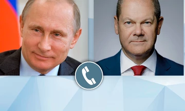 Τηλεφωνική επικοινωνία Σόλτς με Πούτιν