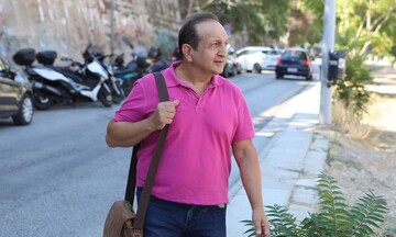 Δίκη Πέτρου Φιλιππίδη - Μπιμπίλας: Η συνήγορος του Πέτρου με κάλεσε σε γεύμα και μου αγόρασε λαχεία