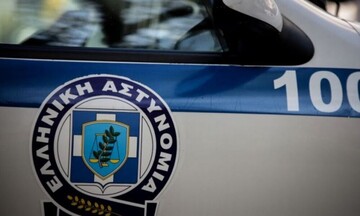 Χαϊδάρι: Αστυνομικοί εντόπισαν καλάσνικοφ σε αυτοκίνητο που επέβαινε βαρυποινίτης 