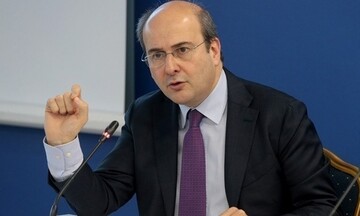 Γιατί δεν «παγώνουν» οι εισφορές των ελεύθερων επαγγελματιών