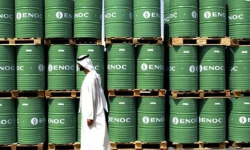 Η Σαουδική Αραβία κλείνει τη στρόφιγγα του πετρελαίου - Κίνδυνος ύφεσης της διεθνούς οικονομίας
