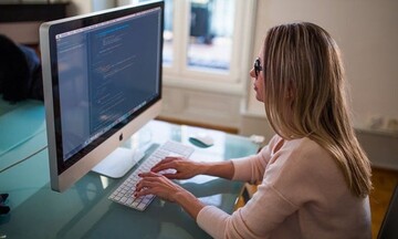Από τη Δευτέρα οι αιτήσεις για επιχορήγηση νεανικής επιχειρηματικότητας 14.800 ευρώ