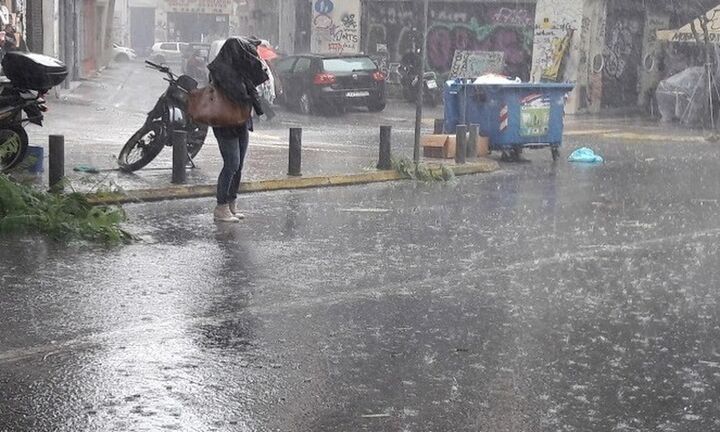 Ισχυρές βροχές και καταιγίδες και σήμερα - Πότε εξασθενούν τα έντονα φαινόμενα 