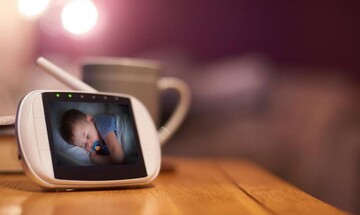 Οι χάκερ μπορούν να αποκτήσουν τον έλεγχο (και) της συσκευής ενδοεπικοινωνίας μωρού