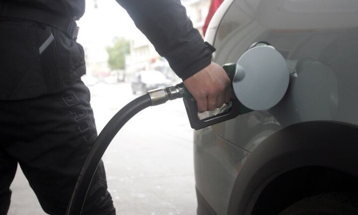 Σημαντική υποχώρηση των τιμών στα καύσιμα - Σε διαφορετική τροχιά οι τιμές ρεύματος