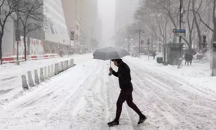 Επικίνδυνη χιονοθύελλα σαρώνει τις ΗΠΑ