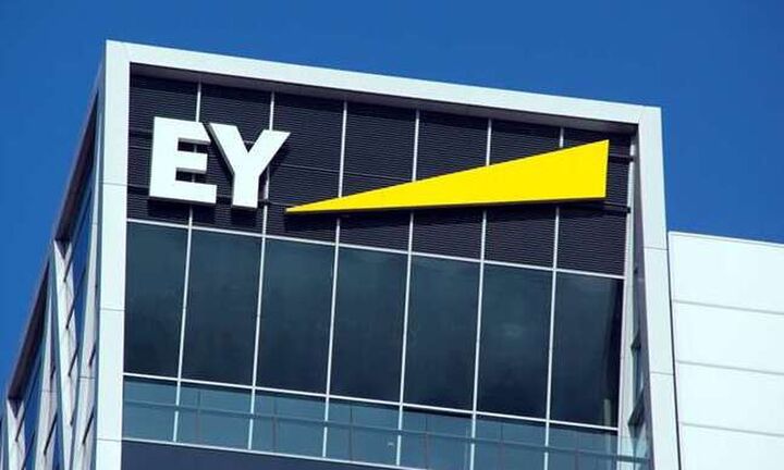 EY:Οι επιχειρήσεις καθυστερούν ως προς την απανθρακοποίηση