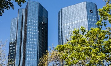 Η ΕΚΤ αυξάνει τον κεφαλαιακό φραγμό της Deutsche Bank 