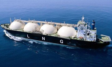 Η Ευρώπη εξακολουθεί να κερδίζει στις εισαγωγές LNG ακόμη και όταν οι τιμές πέφτουν