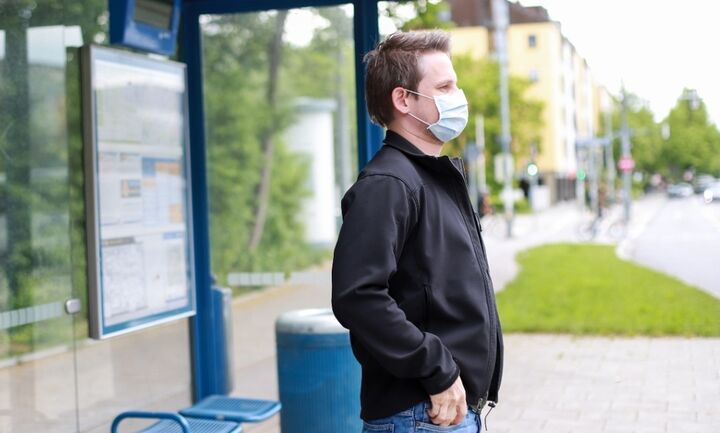 Γερμανία: Τέλος στην υποχρεωτική χρήση μάσκας στα Μέσα Μαζικής Μεταφοράς από 2 Φεβρουαρίου