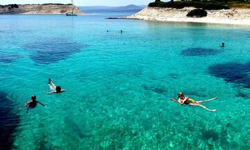 Αυστρία: Η Ελλάδα στην κορυφή των προτιμήσεων για τις καλοκαιρινές διακοπές