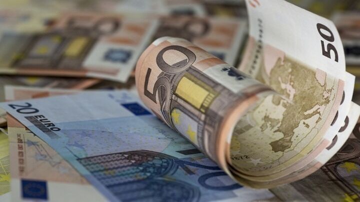 Πιέσεις στα ομόλογα καθώς βελτιώνεται η επιχειρηματική δραστηριότητα στην ευρωζώνη