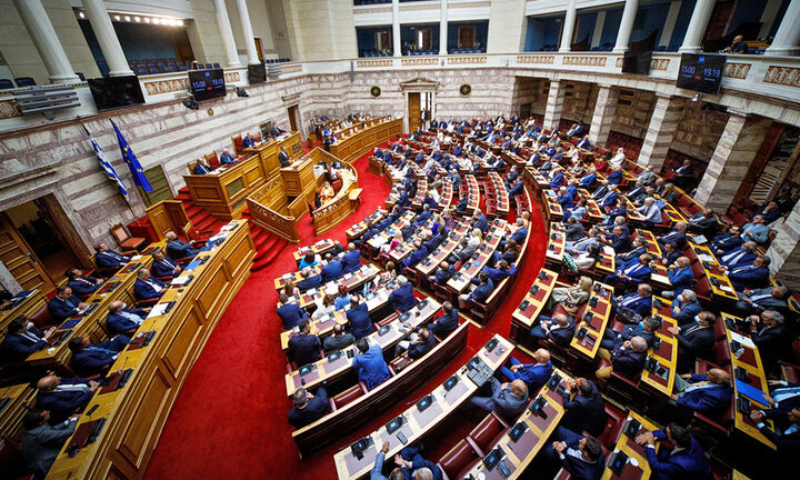Βουλή: Κατατέθηκε το νέο ν/σχ του υπουργείου Ανάπτυξης για την προστασία του καταναλωτή