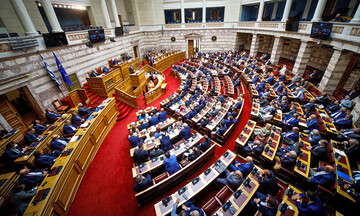 Βουλή: Καταψηφίστηκε η πρόταση δυσπιστίας κατά της κυβέρνησης με 156 «όχι»