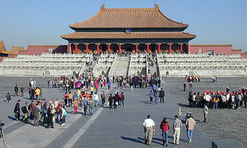 Κίνα: Σημαντική αύξηση στον εσωτερικό τουρισμό μετά την άρση των μέτρων κατά της Covid-19