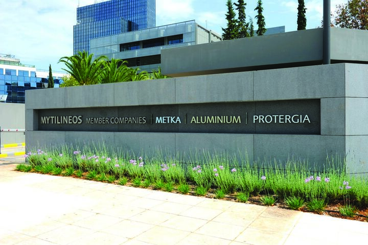 Mytilineos - Saint-Gobain: Υπέγραψαν 10ετή συμφωνία πώλησης ενέργειας στην Ιταλία