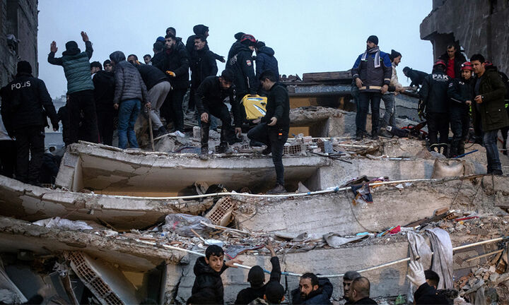 Ερντογάν: 3.549 οι νεκροί από το σεισμό - Σε κατάσταση έκτακτης ανάγκης οι πληγείσες περιοχές