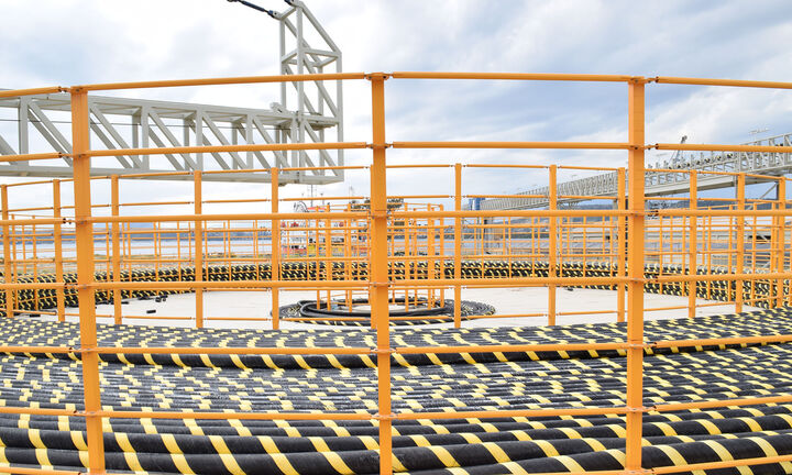 Hellenic Cables: Yπέγραψε νέο συμβόλαιο για έργο υποβρύχιας διασύνδεσης στην Αδριατική Θάλασσα