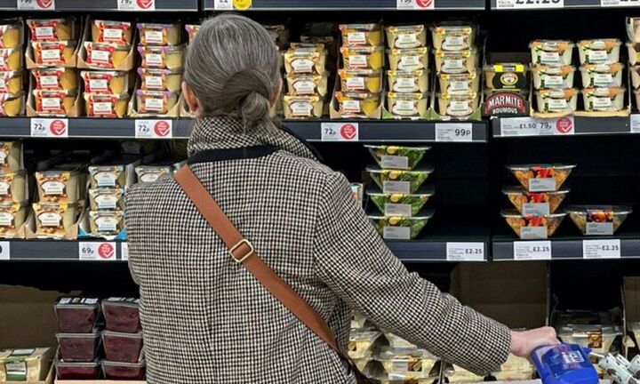 Μ.Βρετανία: Περιορίζουν τις αγορές τροφίμων λόγω του υψηλού πληθωρισμού