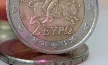 Κουμπαράδες σε σχολεία, καταστήματα και σούπερ μάρκετ για τη μικρή Σμαράγδα  