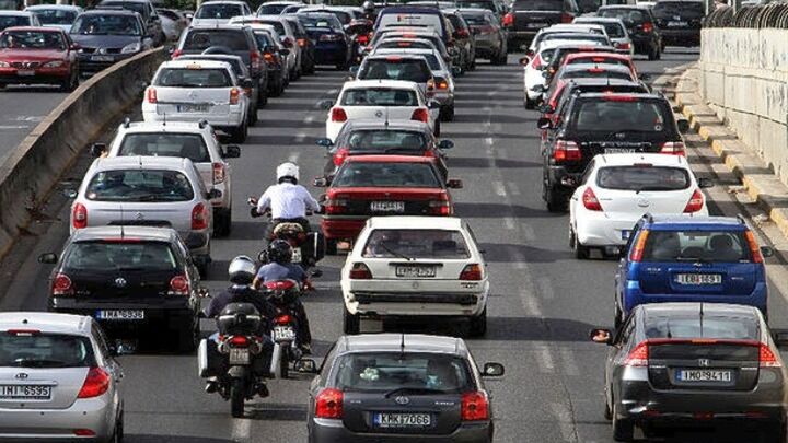 Ιδιαίτερα αυξημένη η κίνηση στους δρόμους της Αττικής - Τα σημαντικότερα προβλήματα