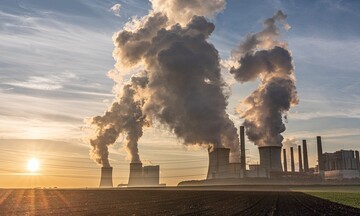  Ρεκόρ στις εκπομπές CO2 που συνδέονται με την ενέργεια το 2022