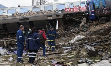  Δυστύχημα στα Τέμπη: Έρευνα της Τροχαίας Λάρισας στα γραφεία του ΟΣΕ