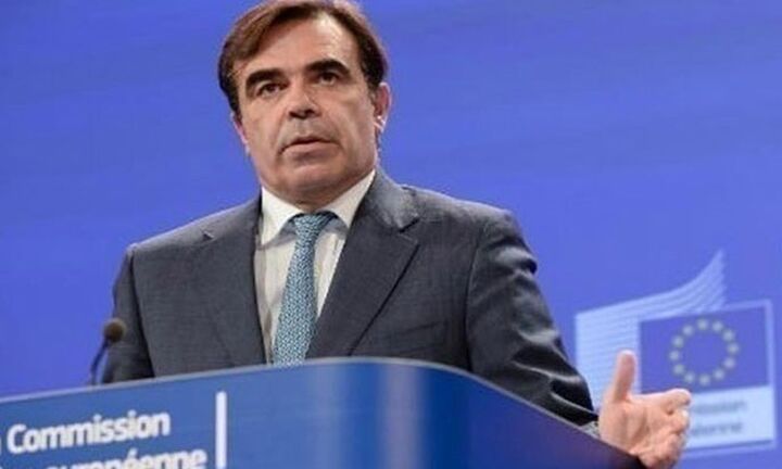 Σχοινάς: Δέσμευση της Κομισιόν να συνδράμει όπου χρειαστεί μετά τη τραγωδία στα Τέμπη